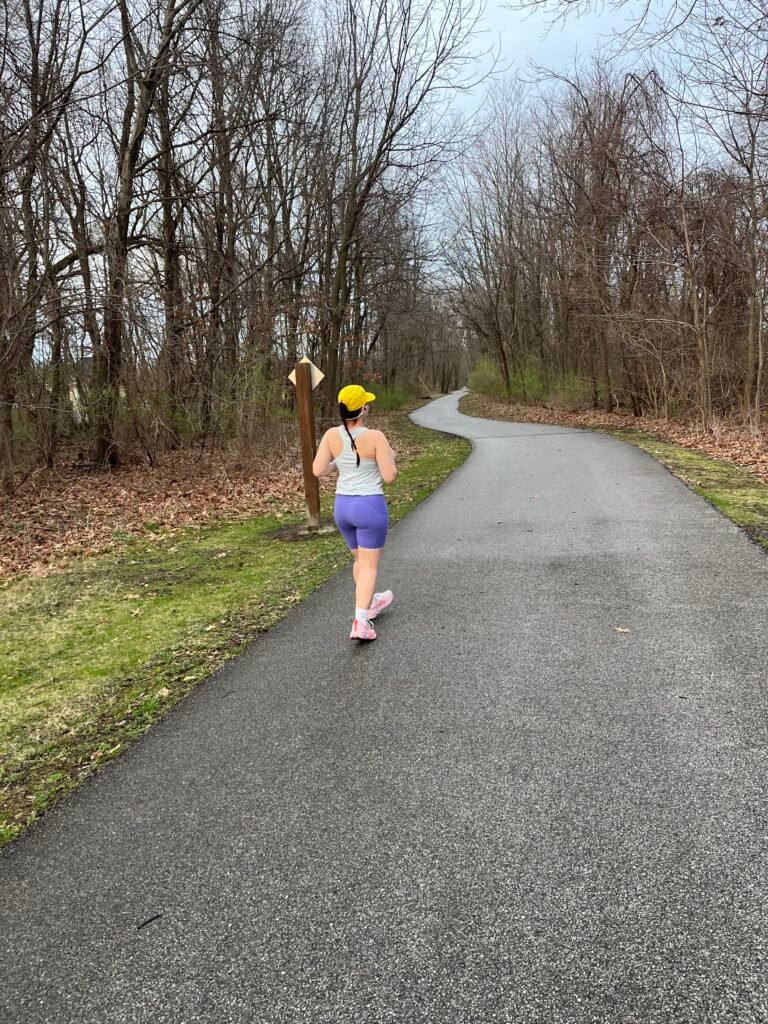 What to Wear Running in Spring: My Outfit Formula by Temperature 6