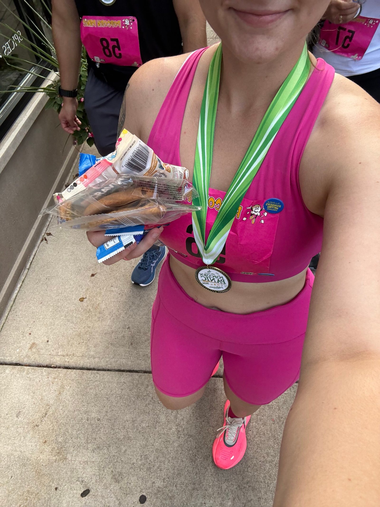 Wearing bibSNAPS on a thick sports bra at the Popcorn 5 Miler