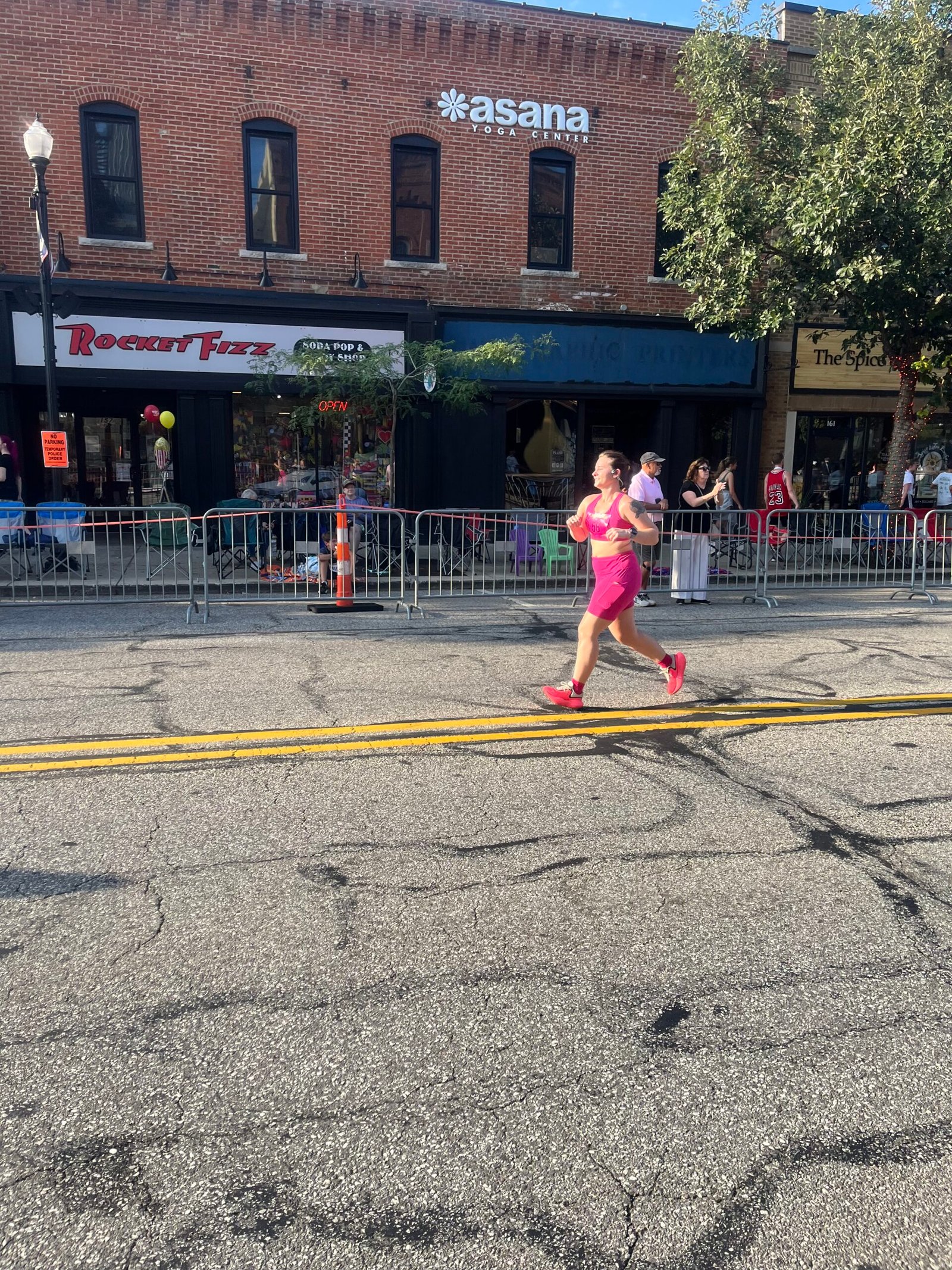 Running to the finish line at the Popcorn 5 Miler